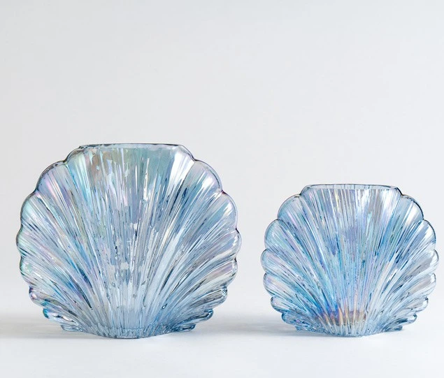 Adding A Fresh And Elegant Touch To Table Settings