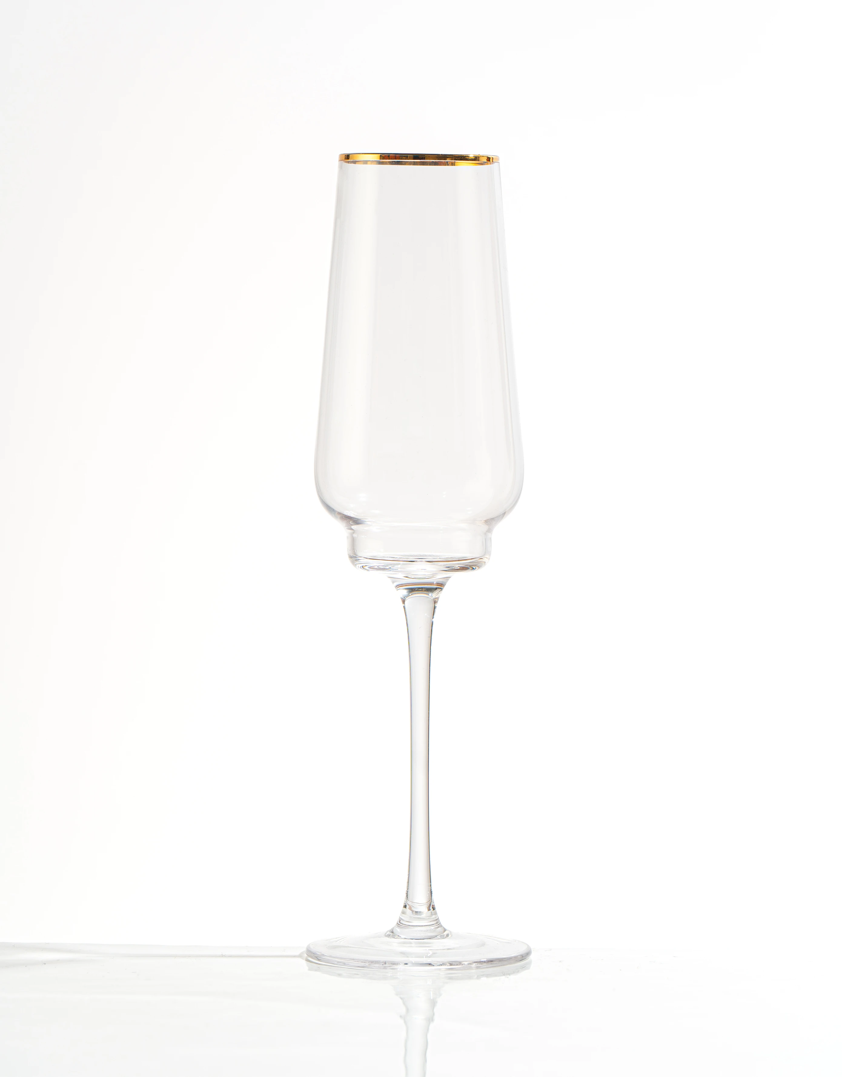 Adding A Fresh And Elegant Touch To Table Settings