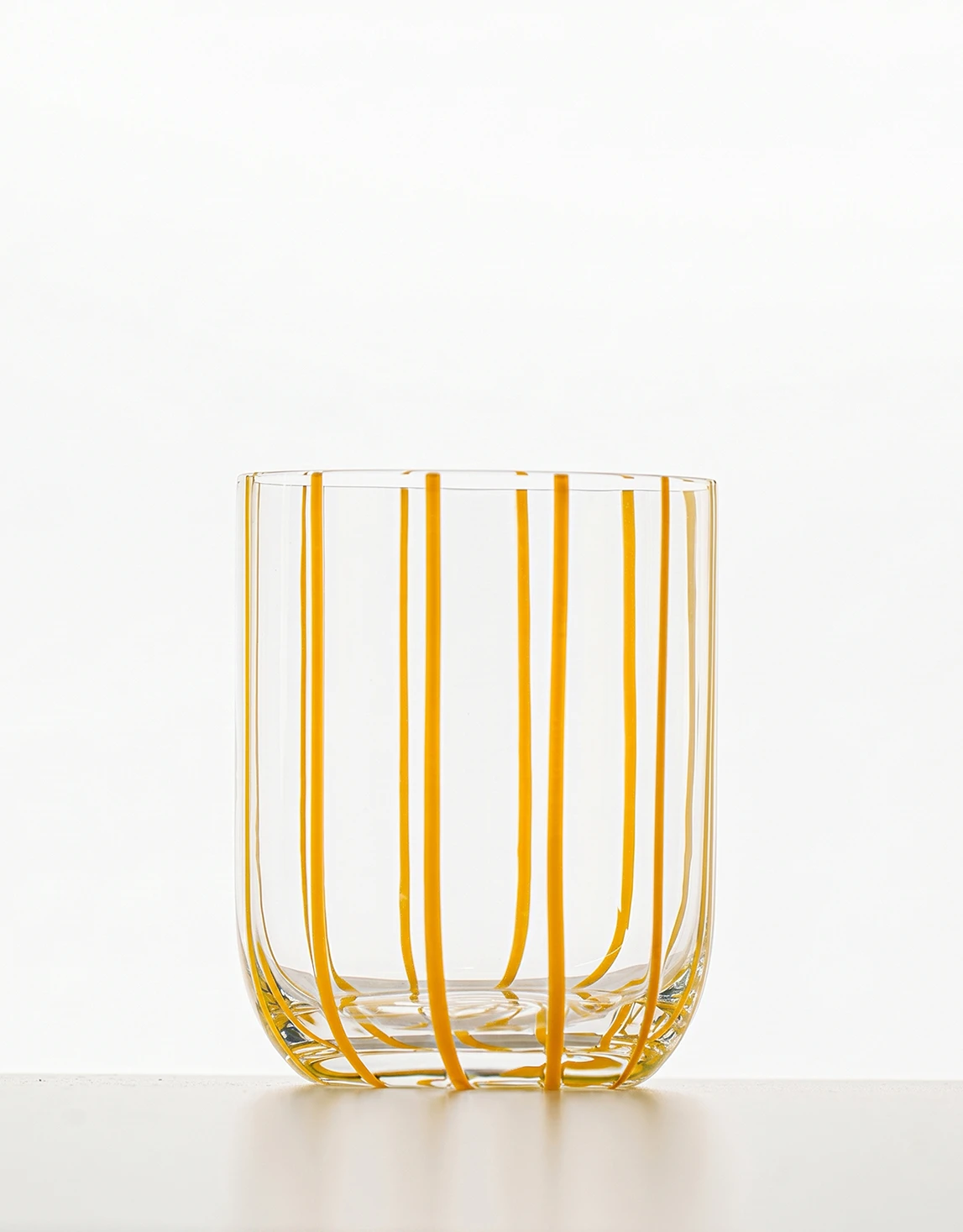 Adding A Fresh And Elegant Touch To Table Settings