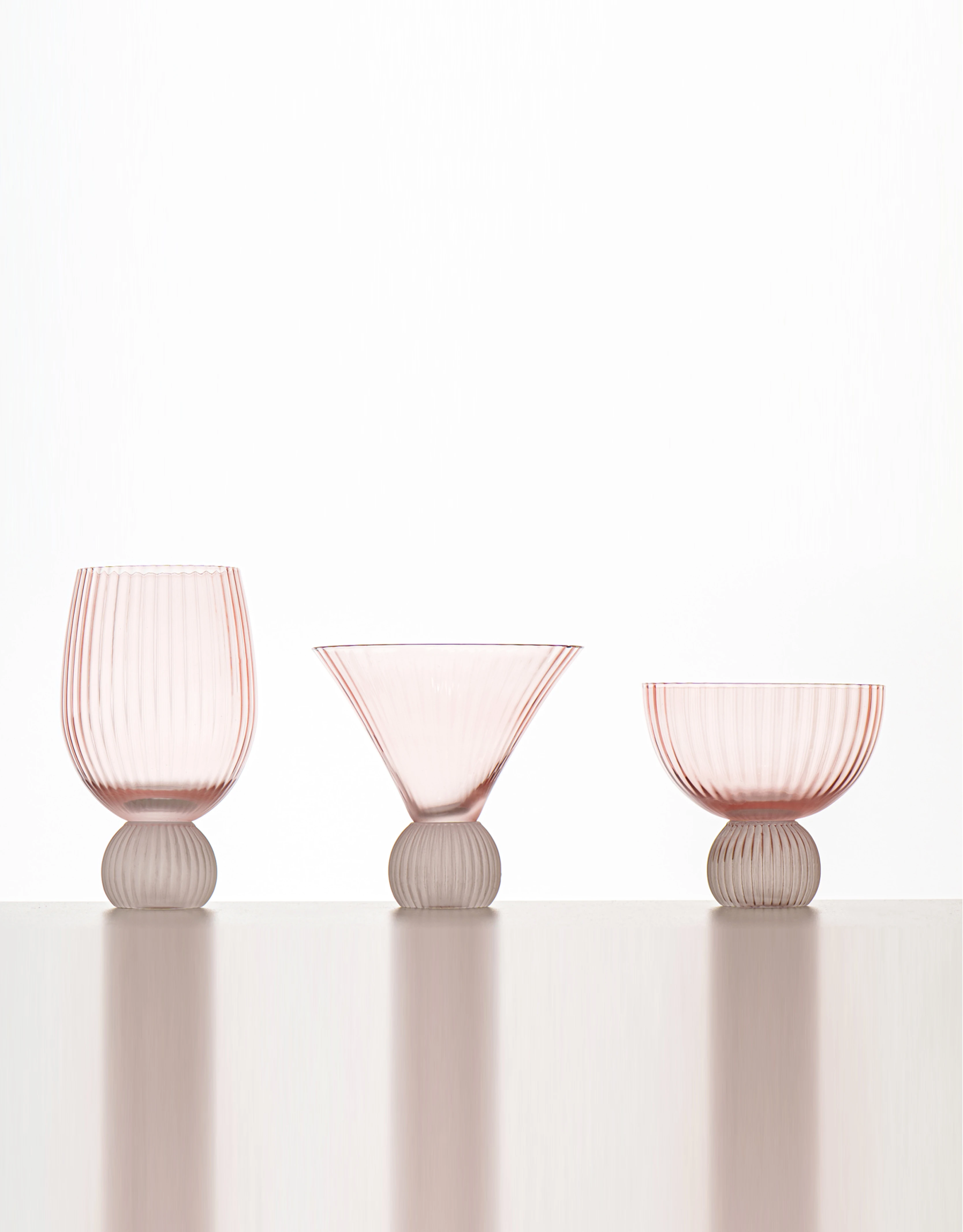 Adding A Fresh And Elegant Touch To Table Settings